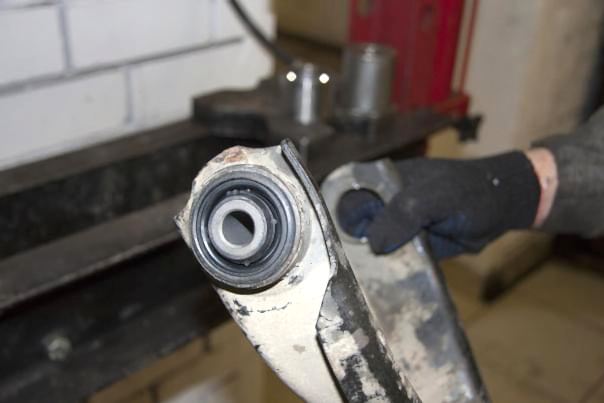 сайлентблоки подвески у авто